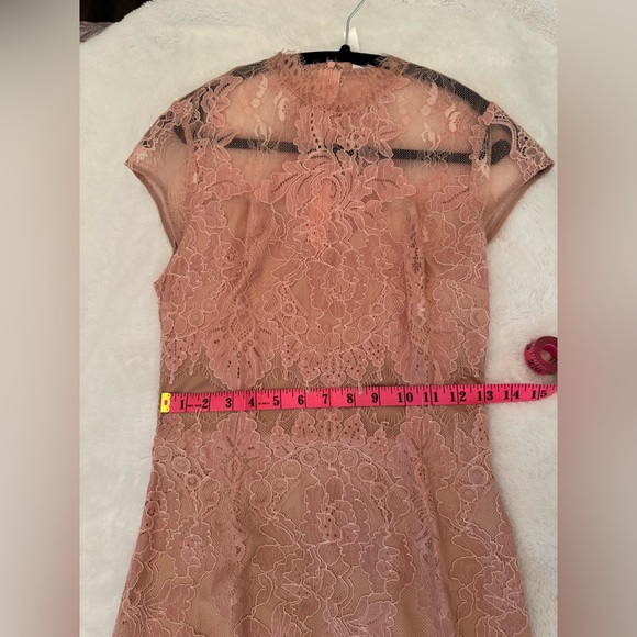 Chic Lace Midi Dress in Soft Pink - Picture 7 of 9